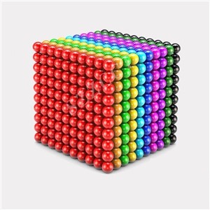 Prilagodite magnetno igračo Neocube z magnetno žogo